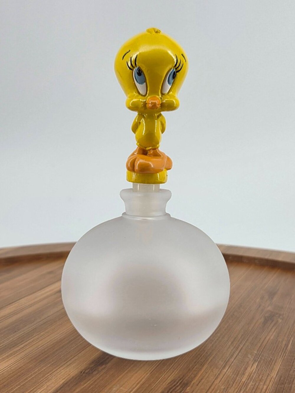 VTG 1997 Tweety Bird Warner Bros Frosted Glass Perfume Bottle 5" Tall
